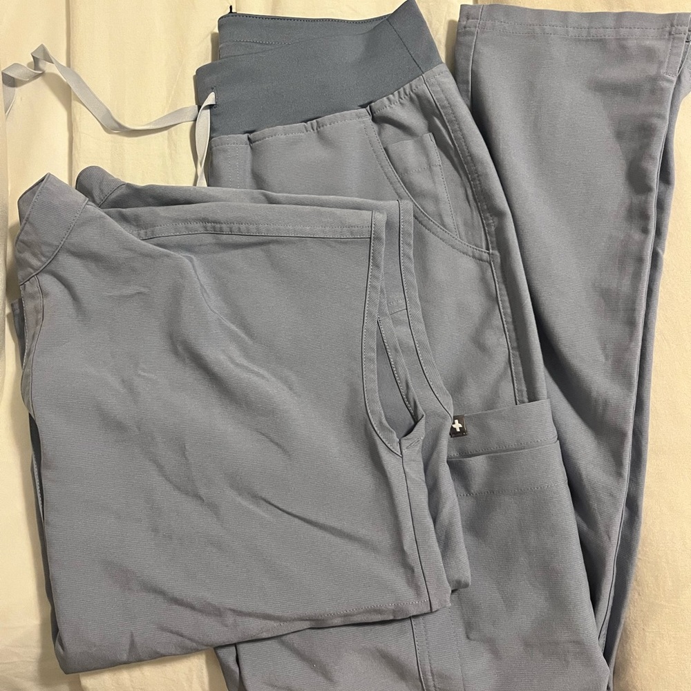 Figs set vapor blue space dye